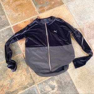 Puma Athletic Zip-Up Hoodie!